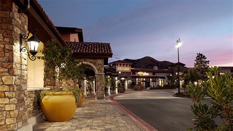 westlake village shopping|Shoppes.